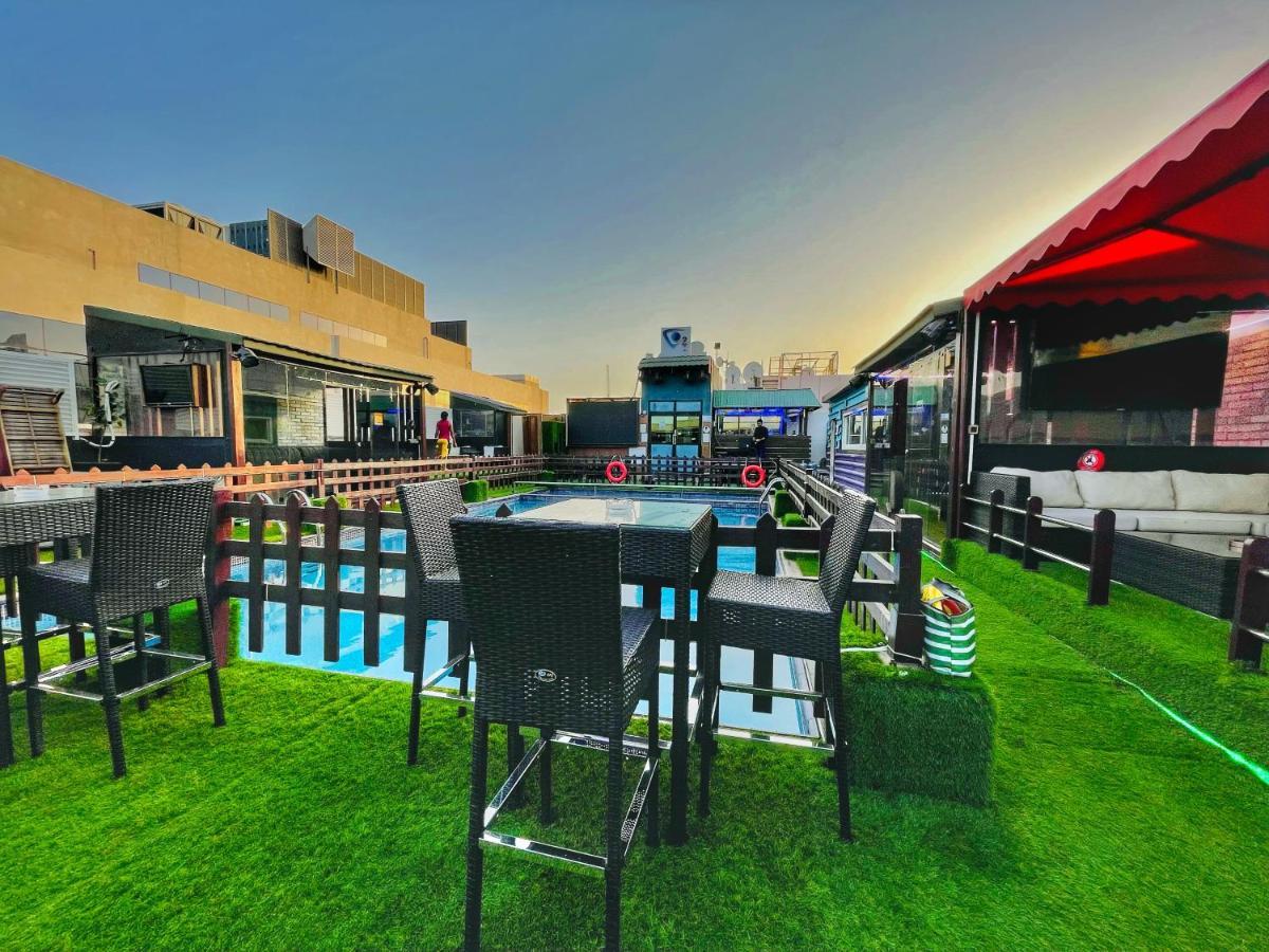 Smana Hotel Al Raffa Dubai Exterior foto